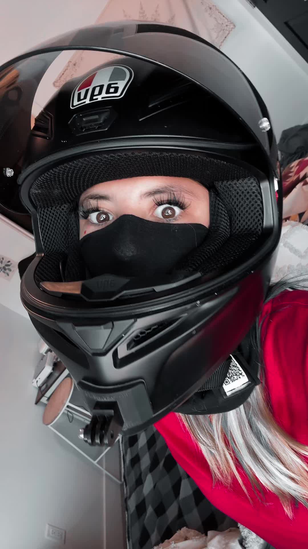 @โ Ari โ