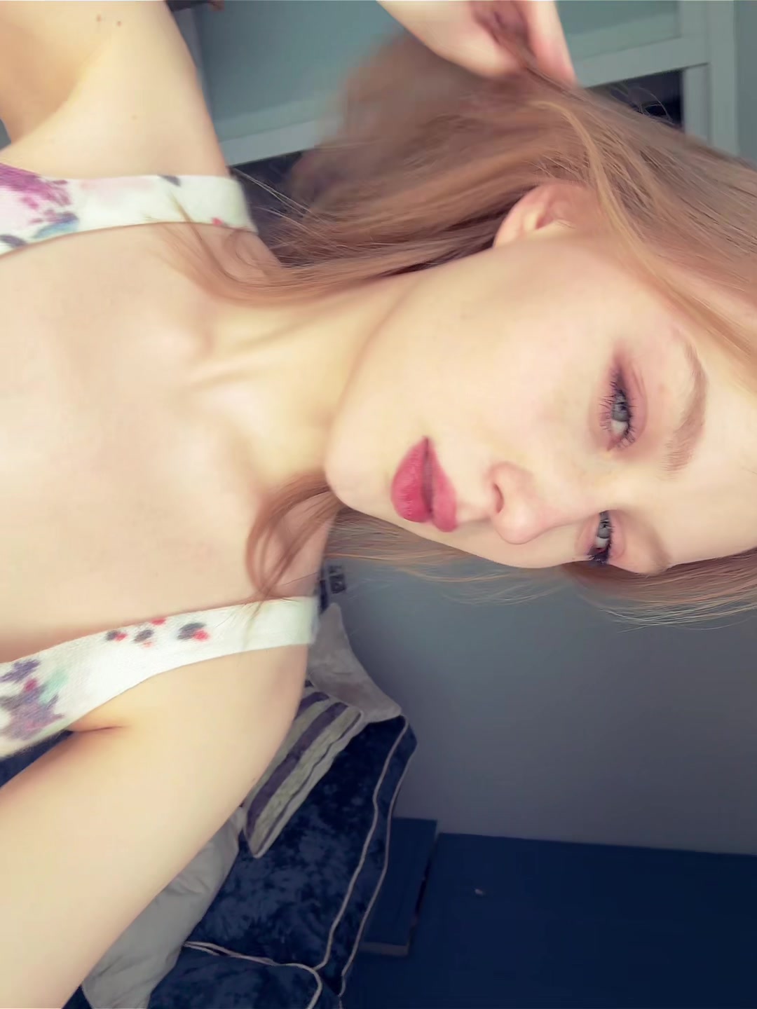 @julia💋