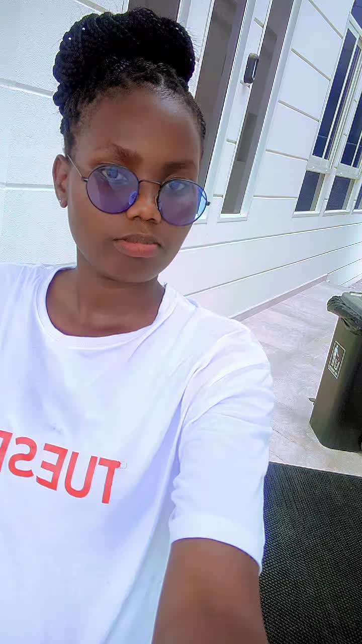 @Nosh🦋✨️