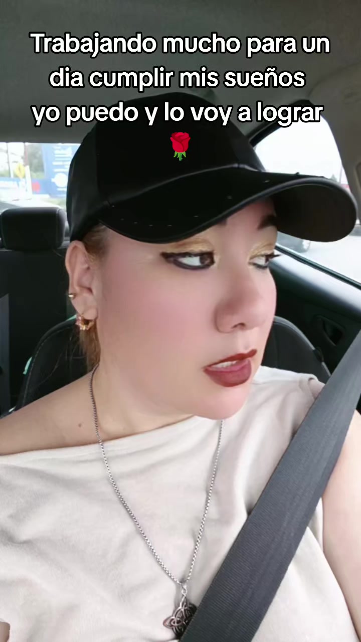 @Leya Ana Sámano