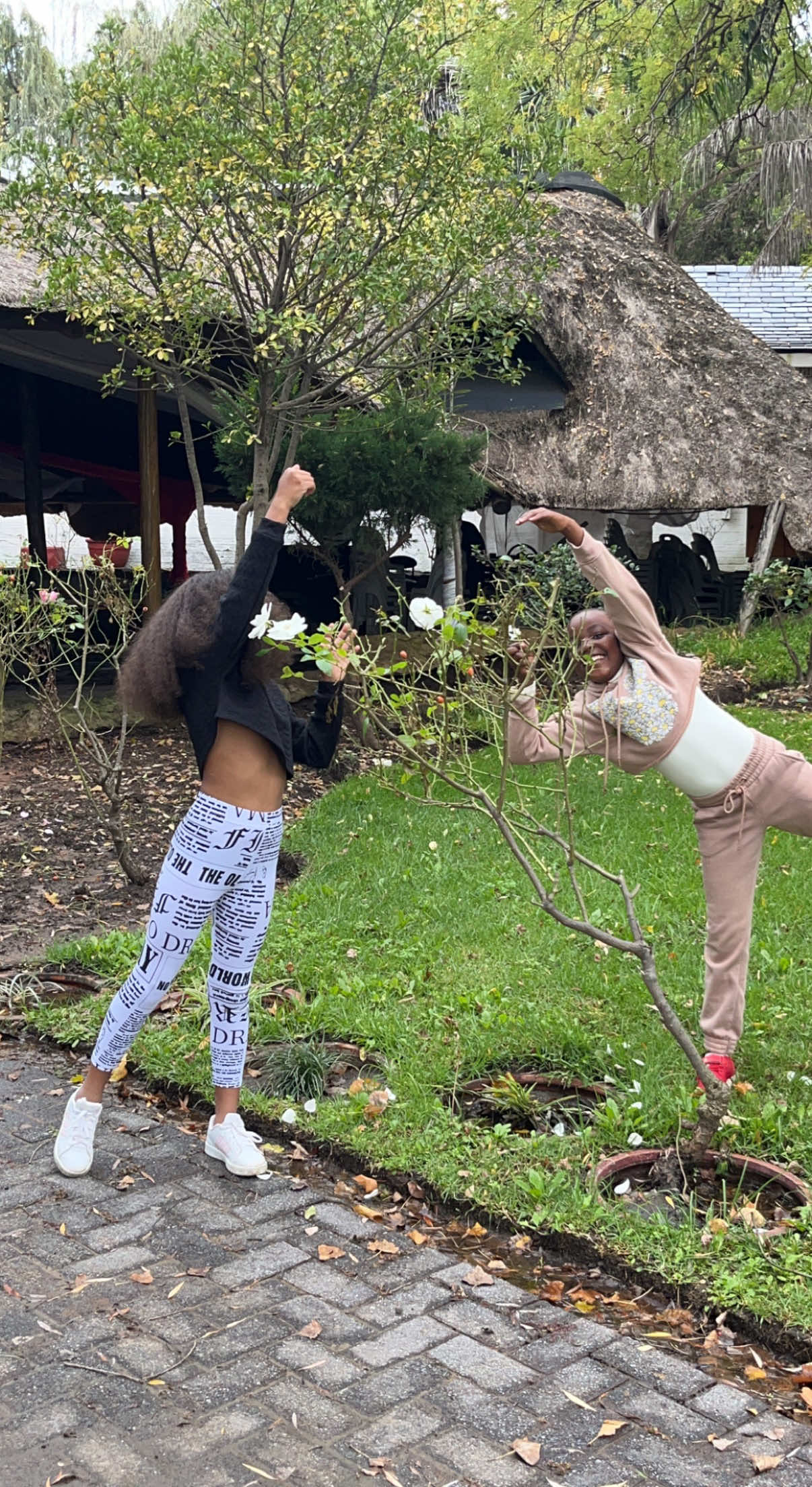 @𝒯𝓈𝒽𝑜𝓁𝑜😻