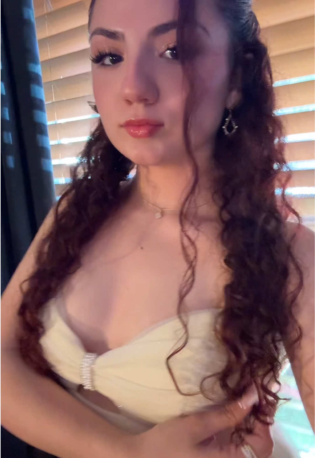 @👾
