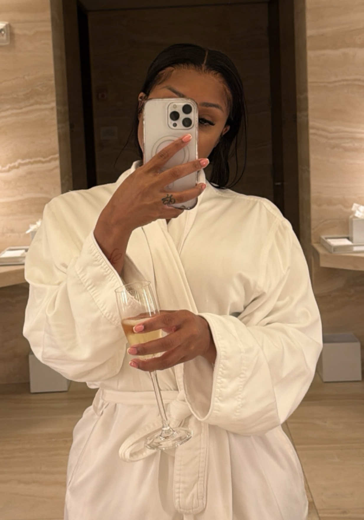 @Rashida Nicole🖤