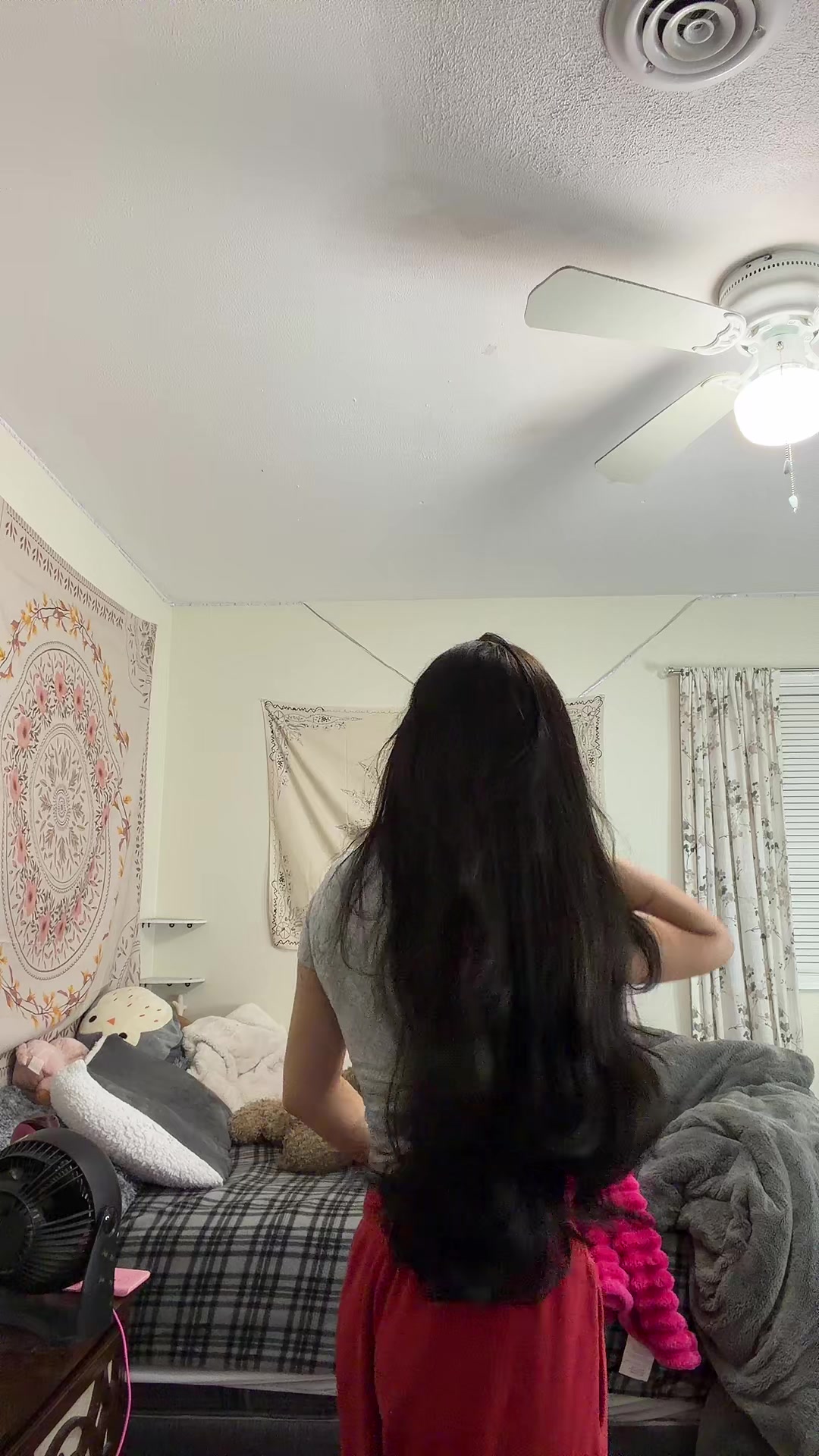 @carliekehnn