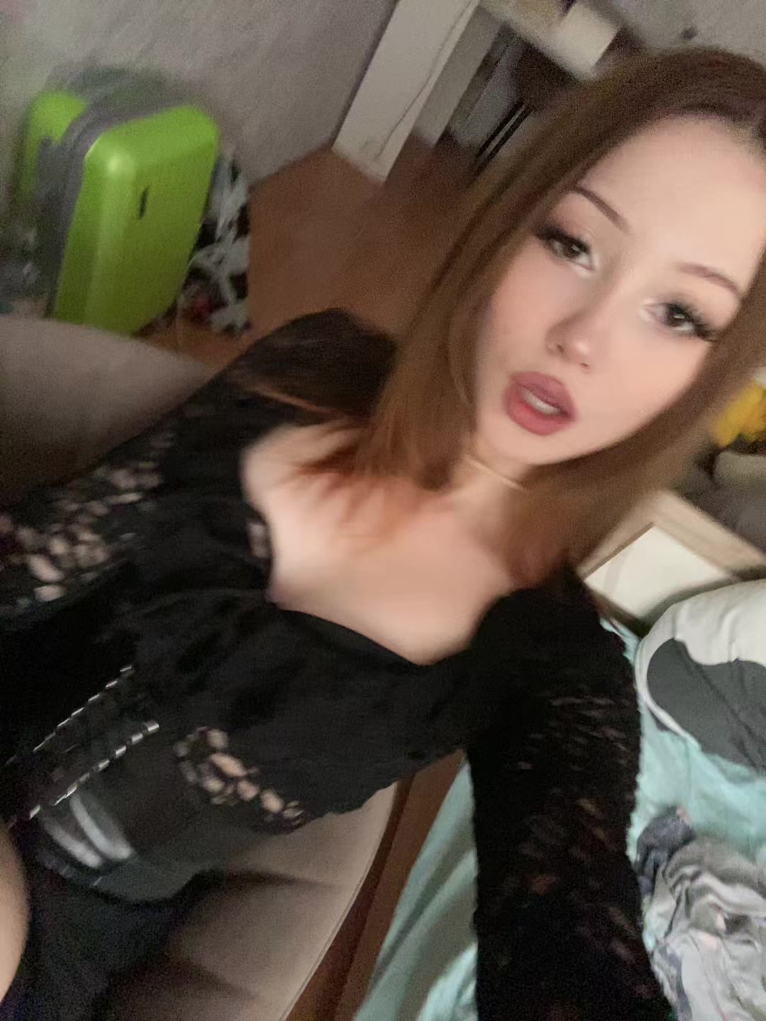 @серфова