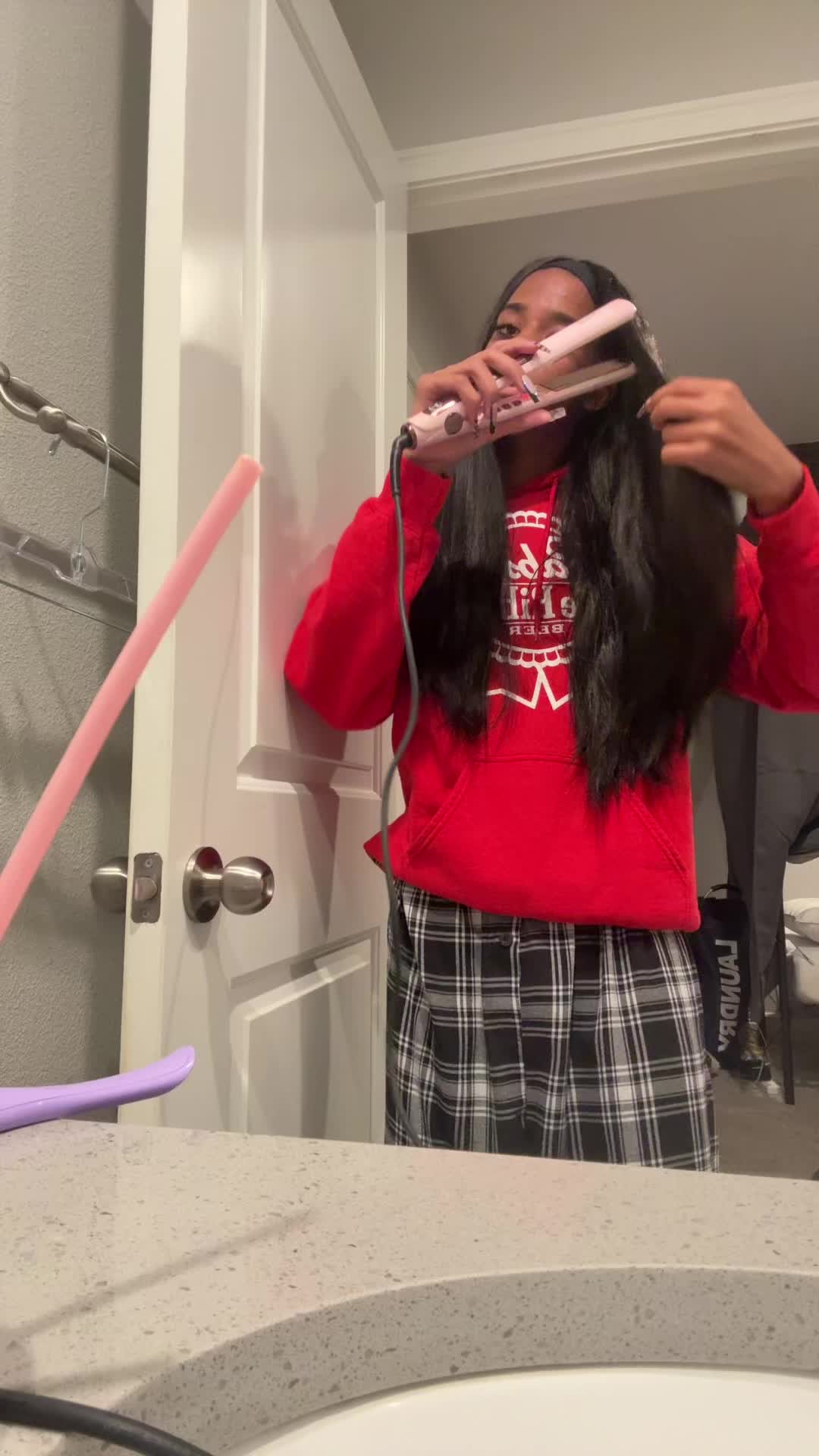 @👾✌🏿It’s_kaylaaaa✌🏿👾