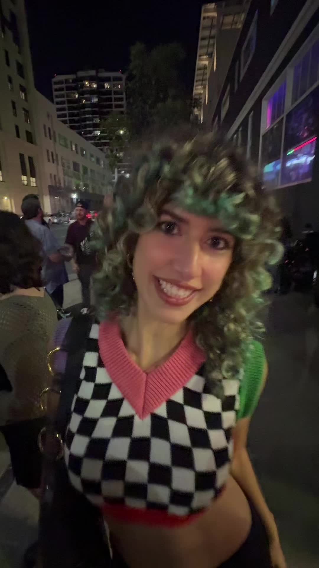 @awexaroni