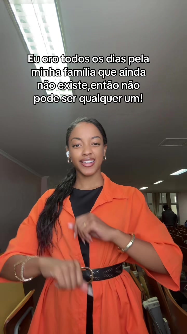 @crisdeoliveira93