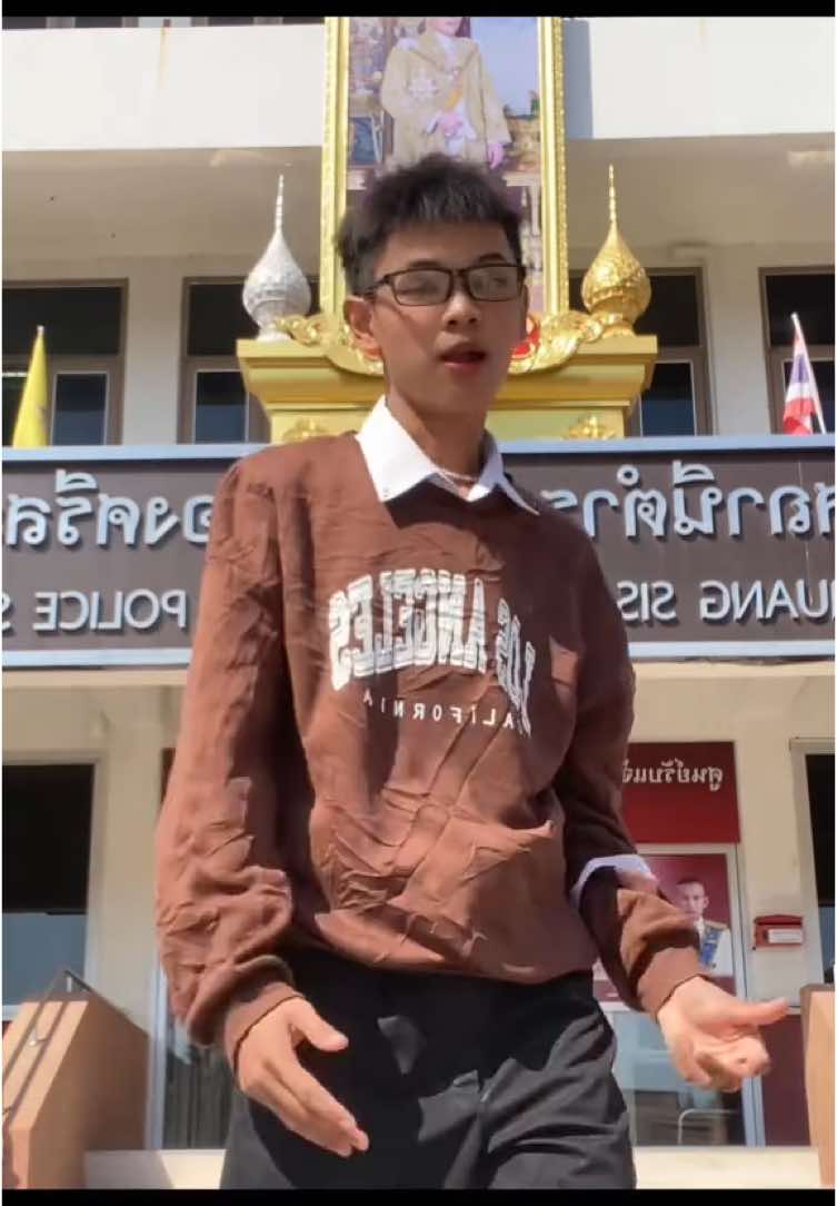 @Kp.