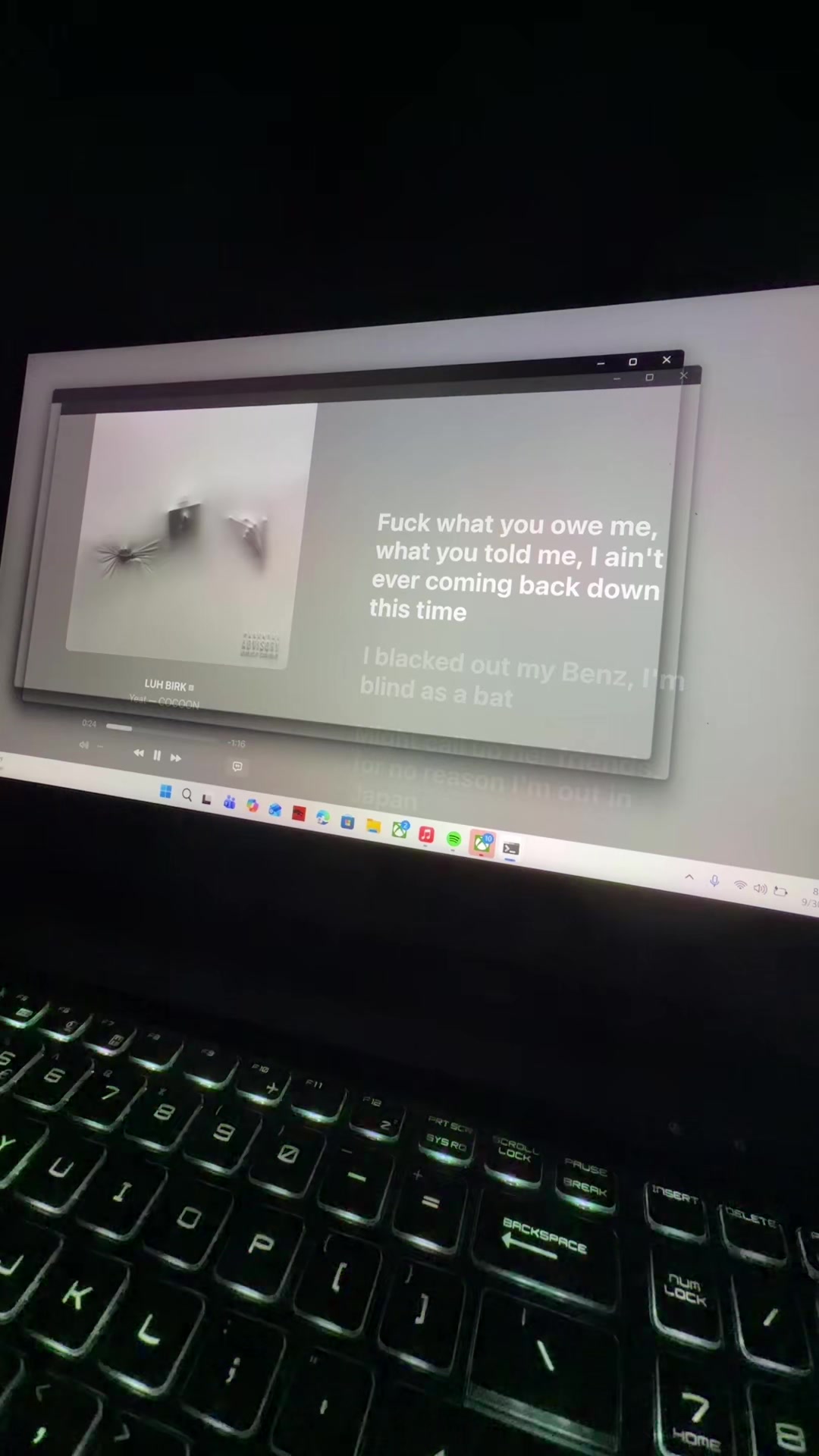 @msilaptoplyrics