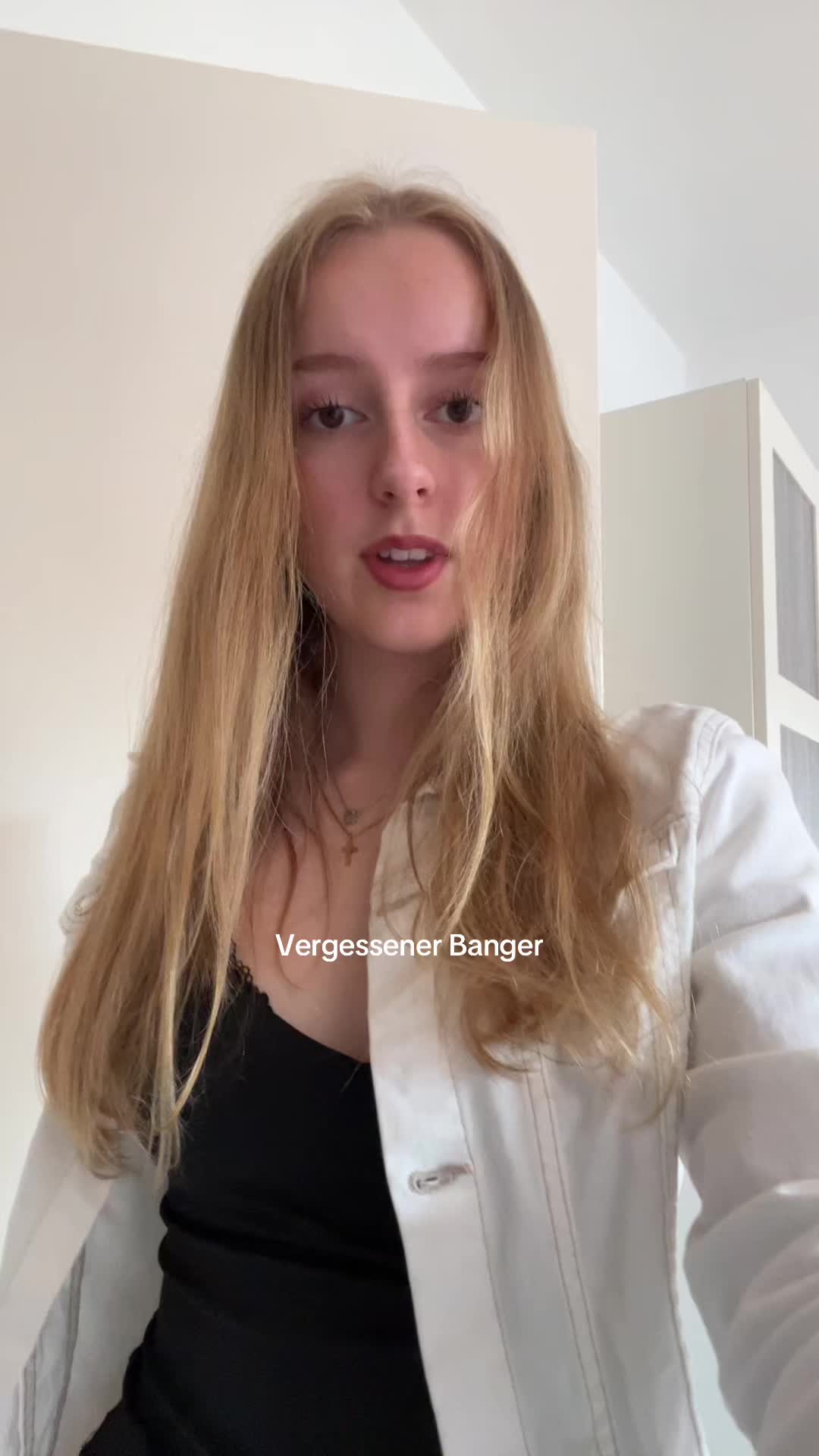 @leahmariiiie