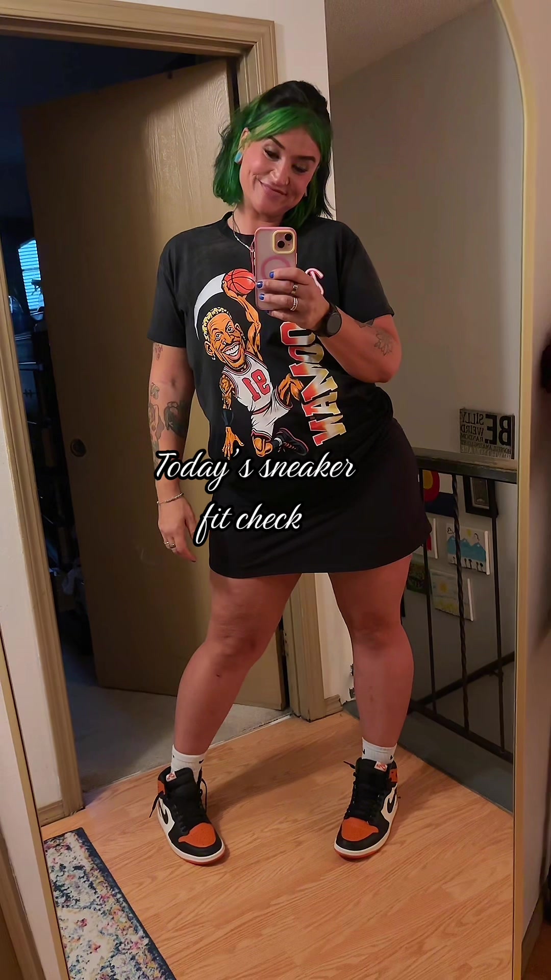 @elliethesneakermom