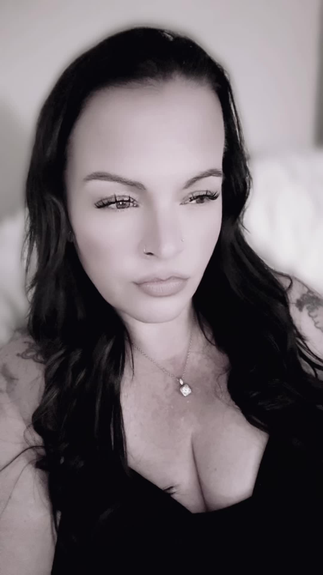 @💋prettypoison996💋