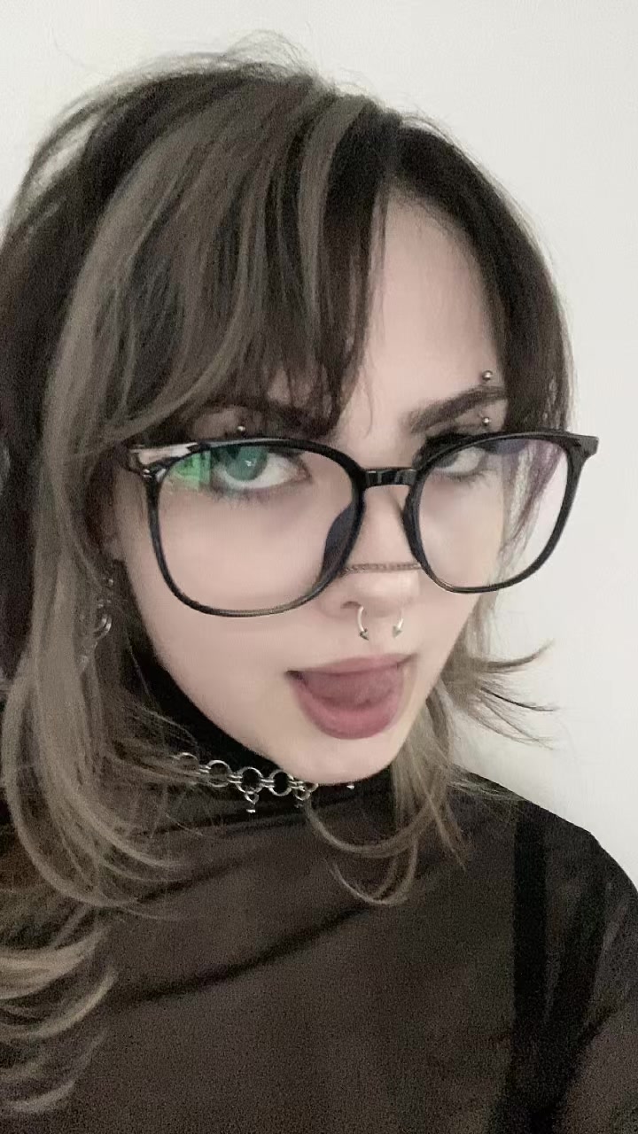 @𝕸𝖆𝖈𝖐𝖎𝖊🖤