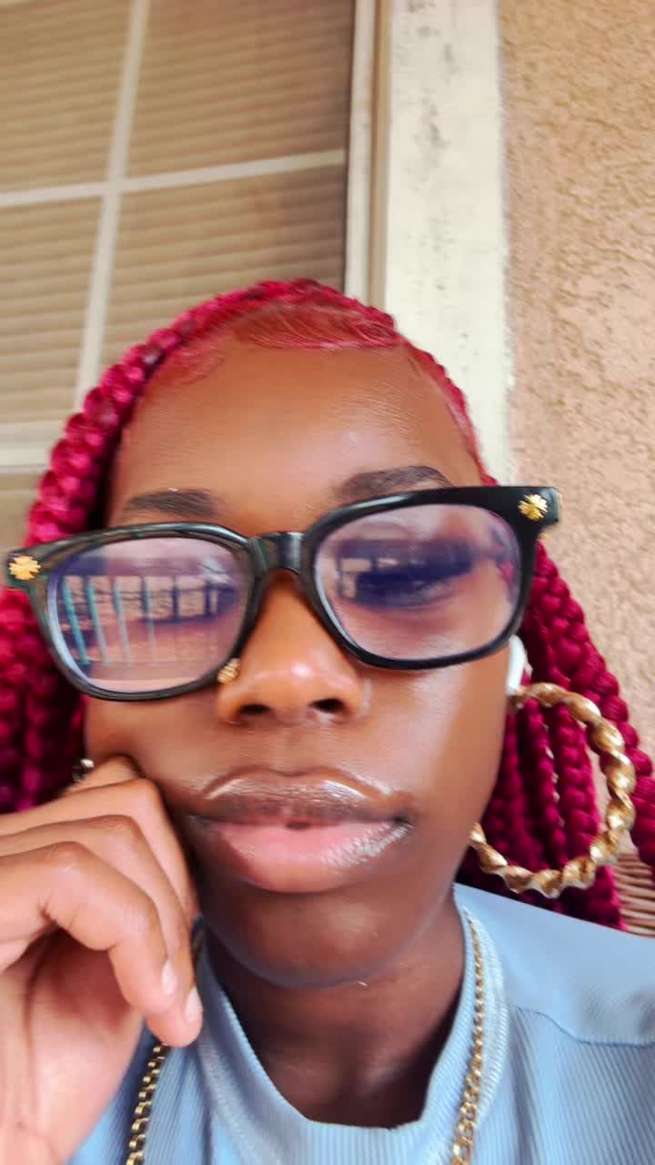 @🤓