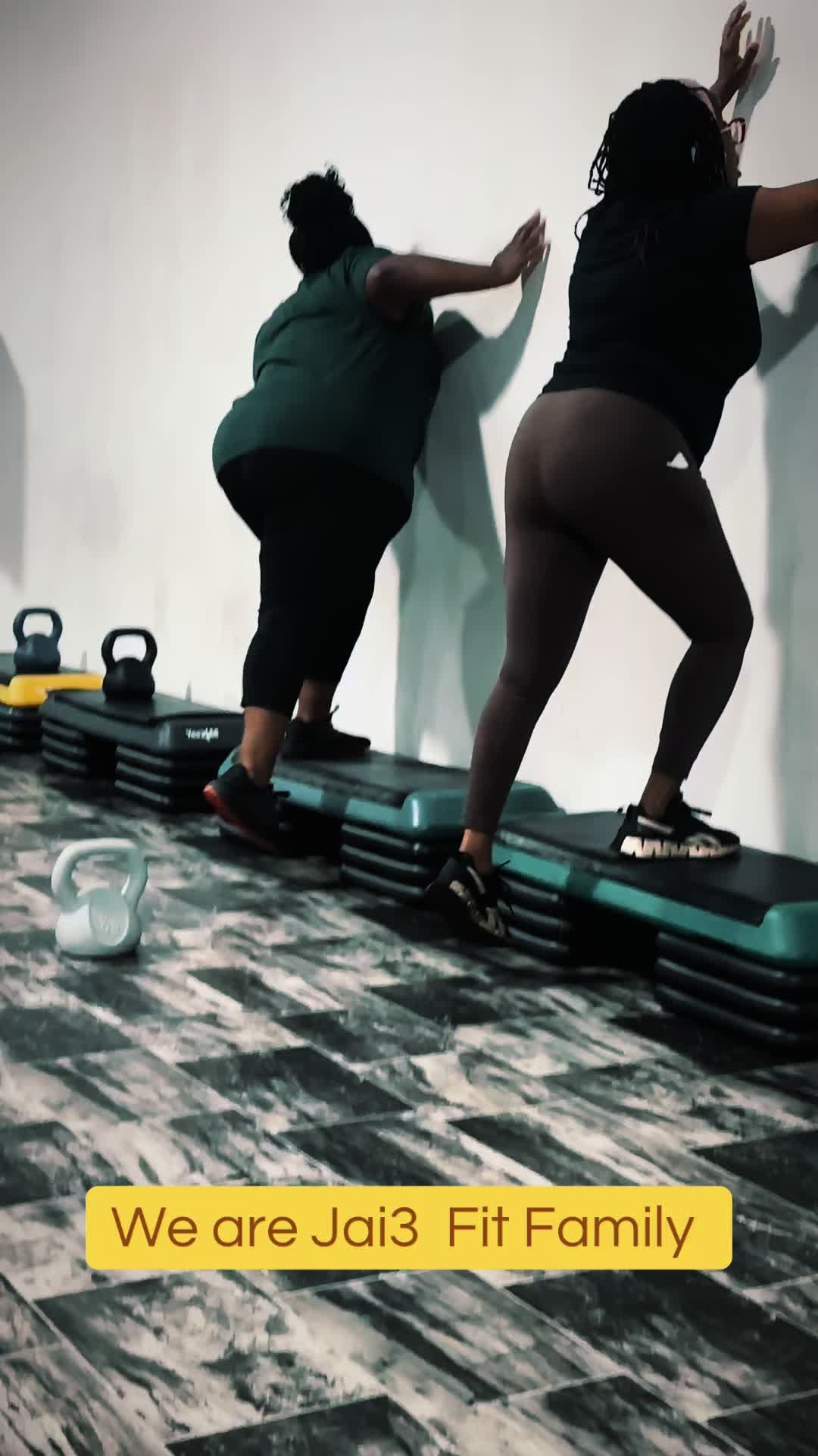 @jayyelle0318