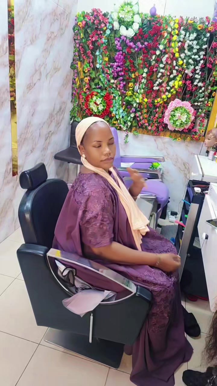 @Zainabaziza