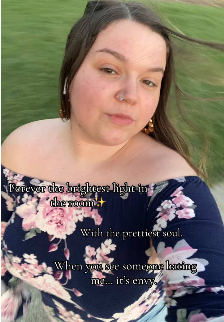 @🧸🍯𝓟𝓸𝓸𝓱 𝓑𝓪𝓫𝔂👑♌️