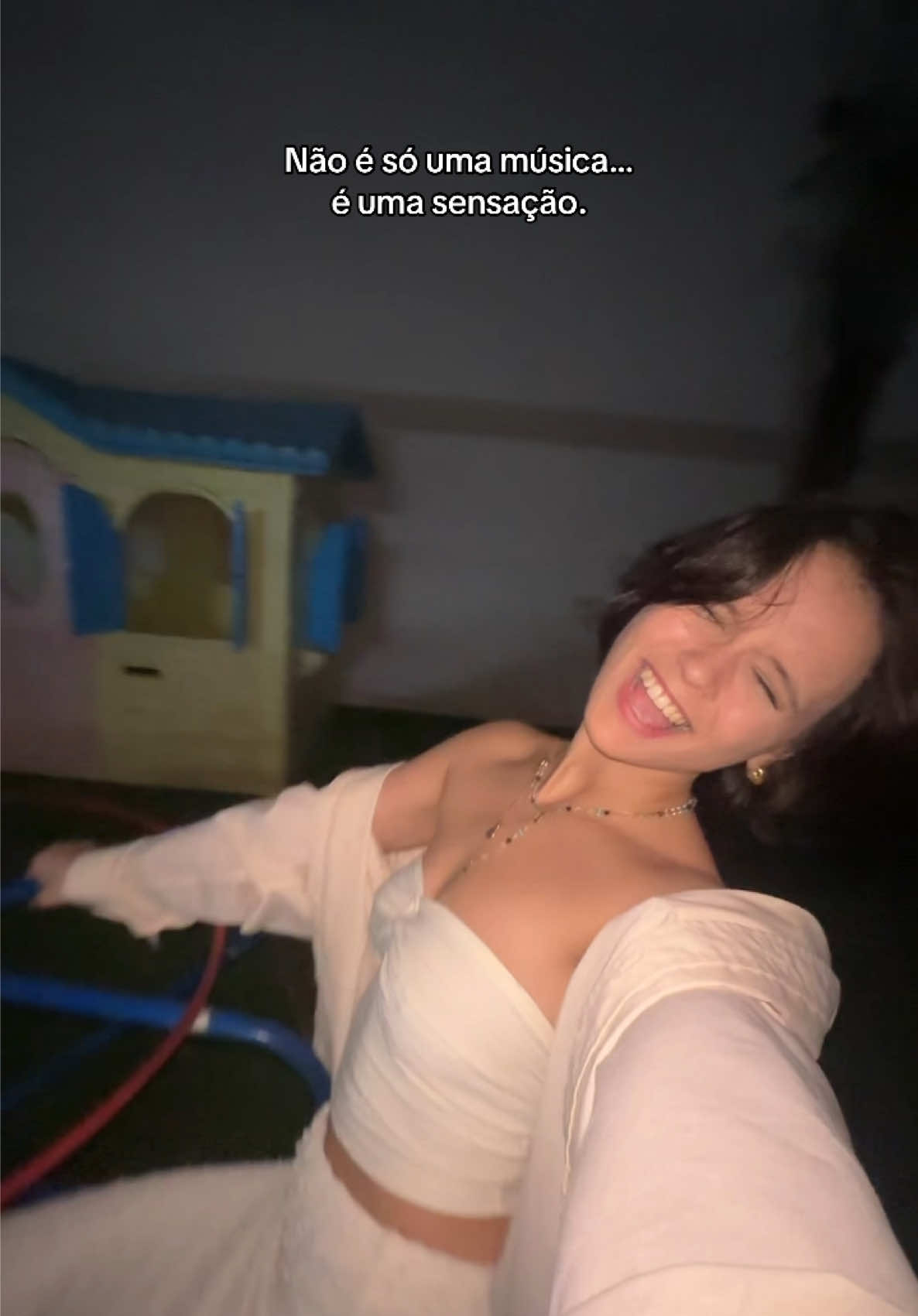 @_eduardaaquino