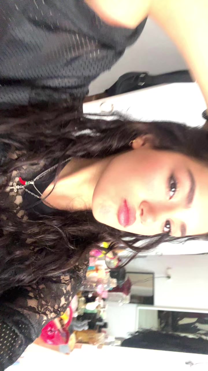 @B👩🏻🦱