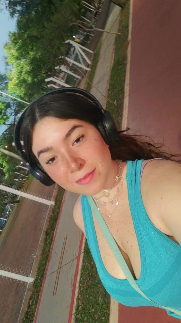 @layla_valeriano