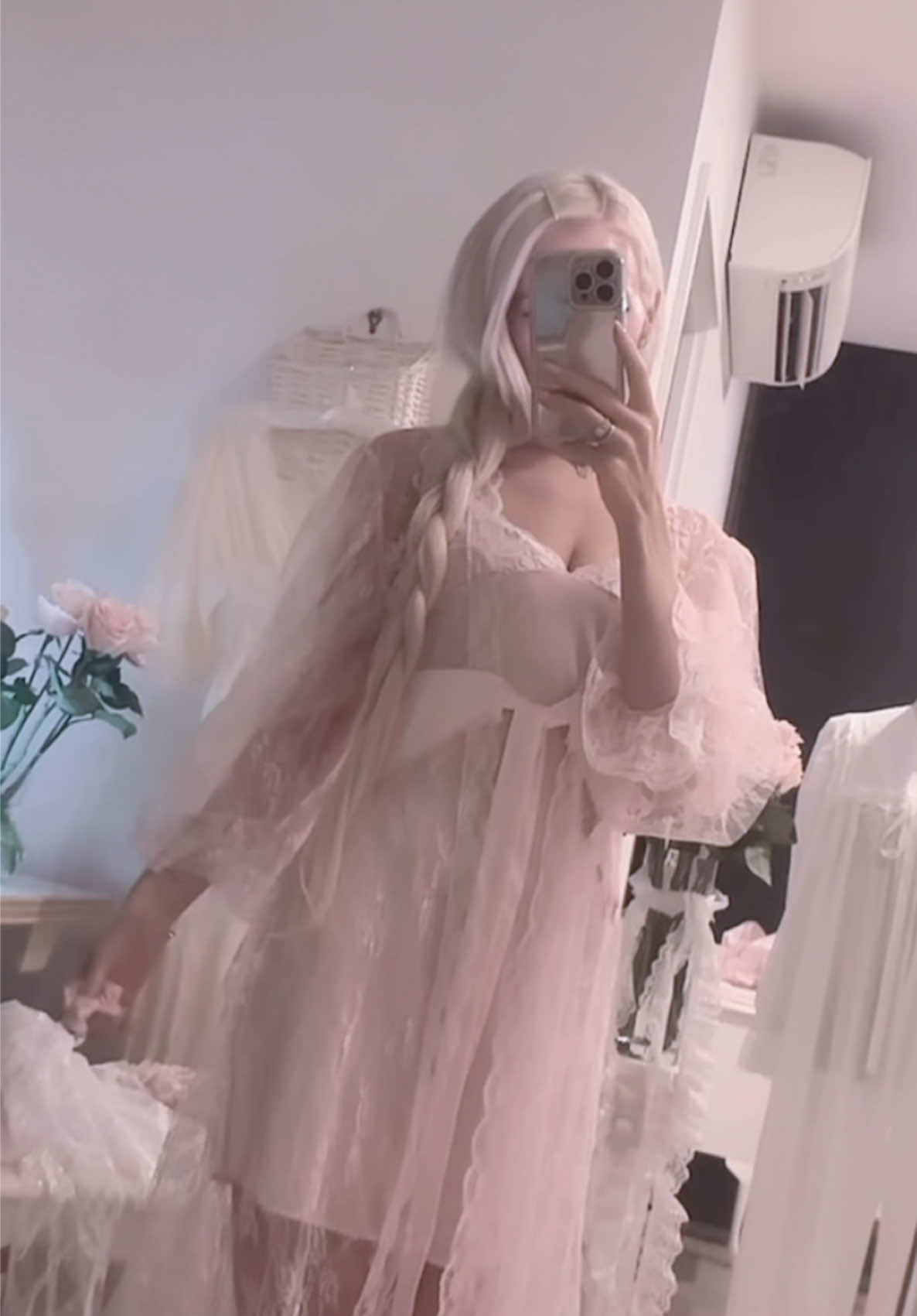 @Femmoiselle