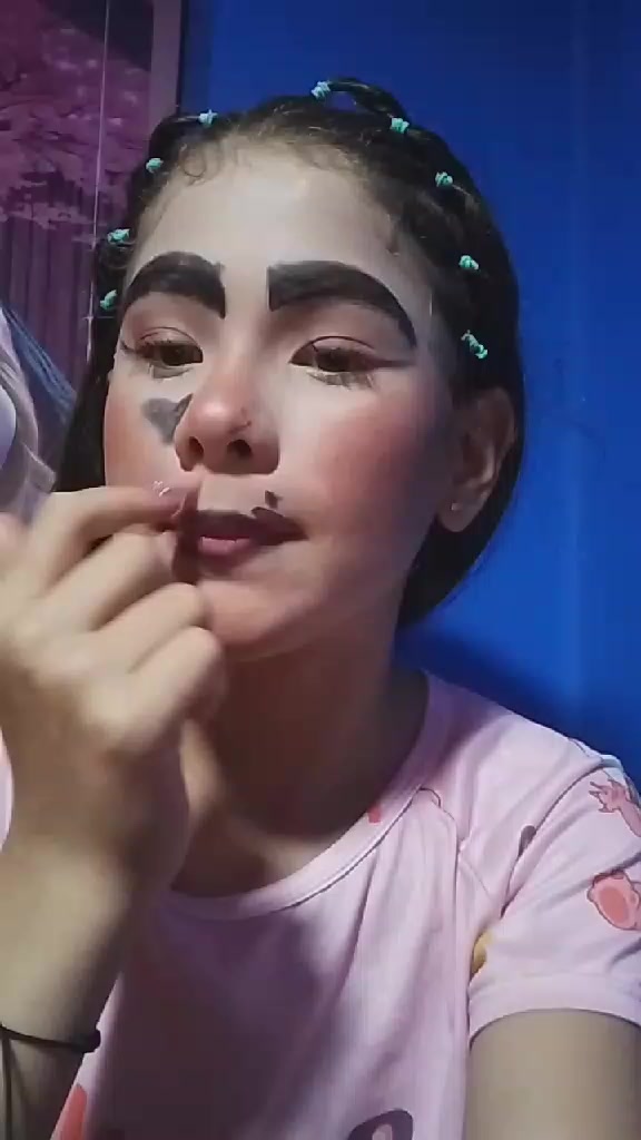 @Nikole Flores