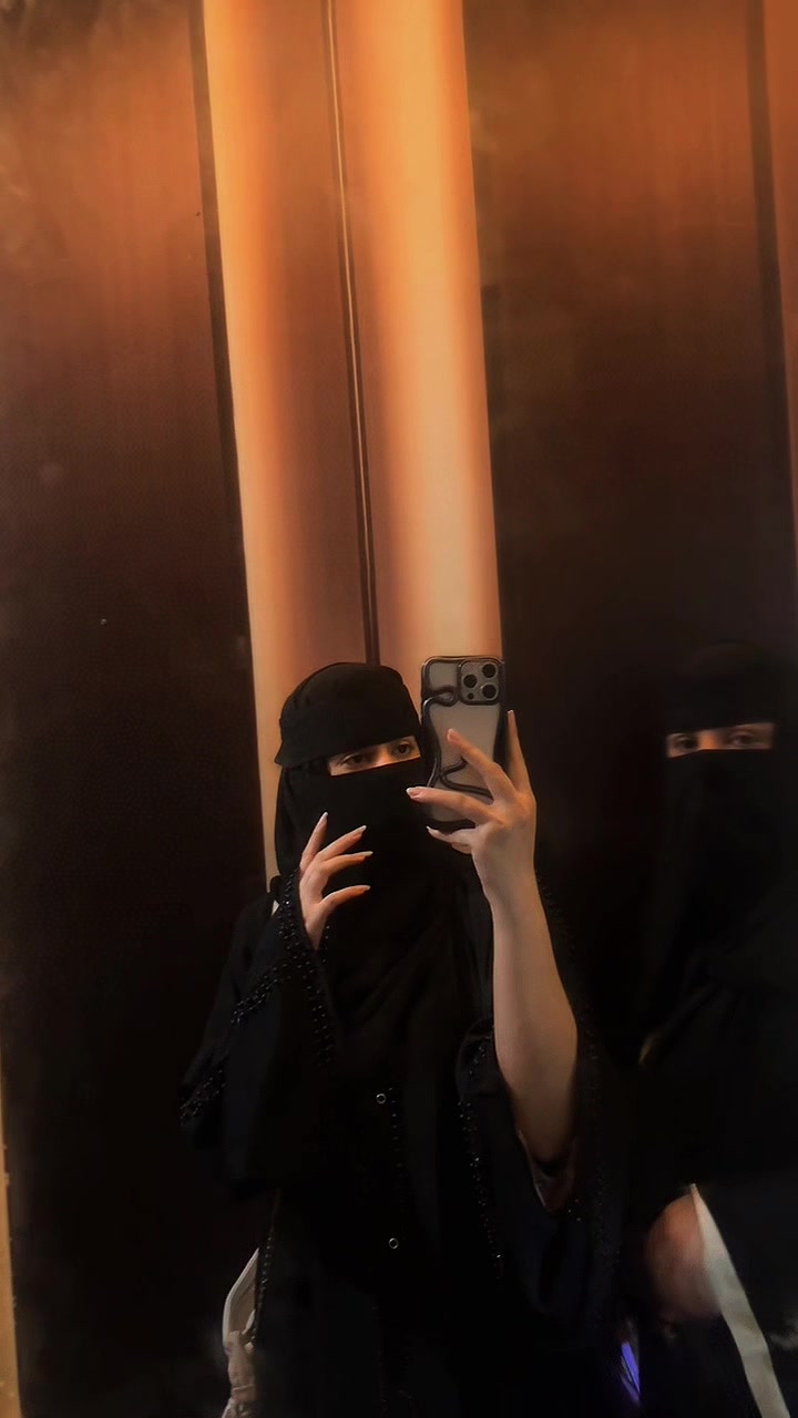 @👑