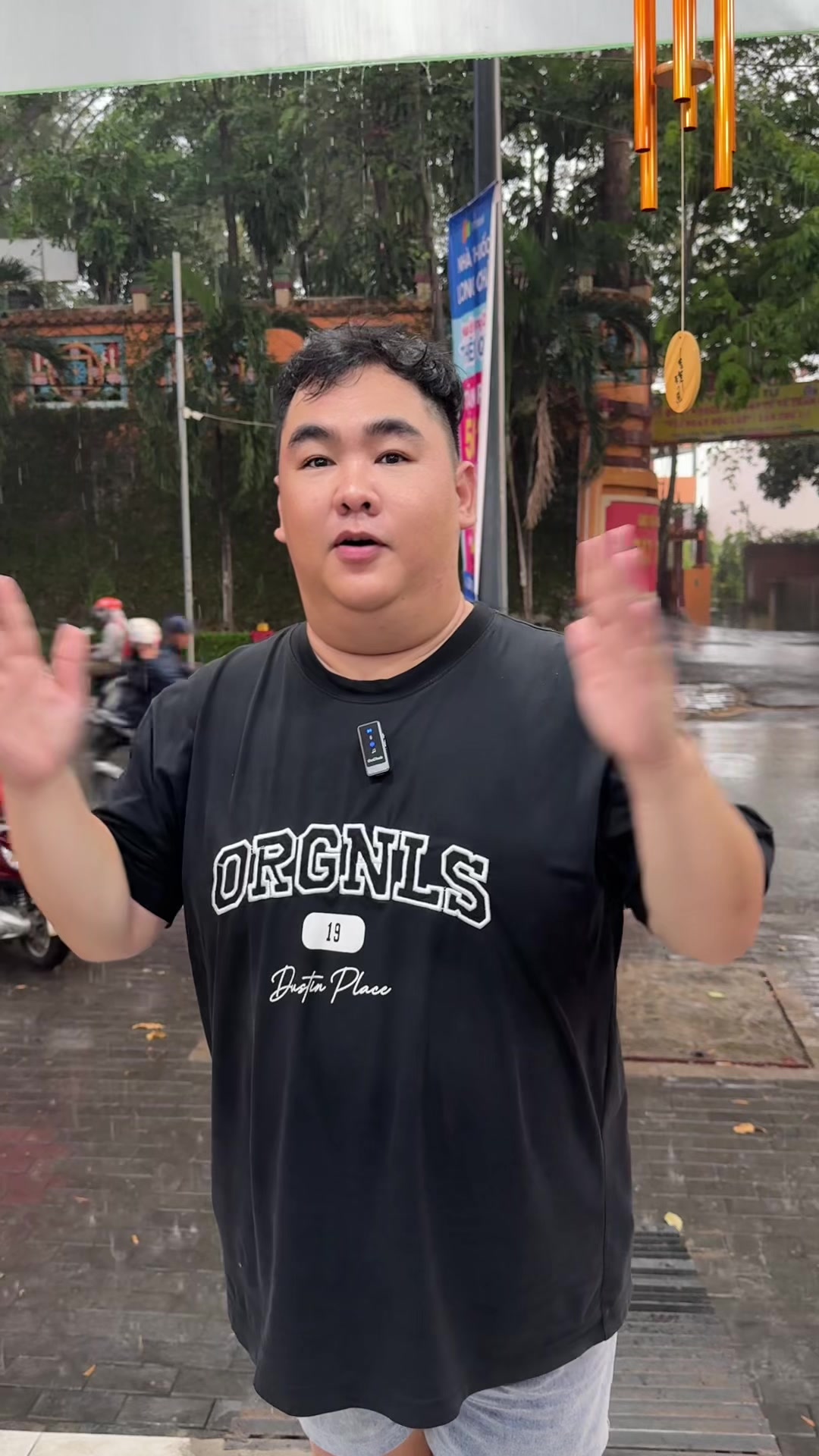 @C&ocirc; &Uacute; B&igrave;nh Dương.