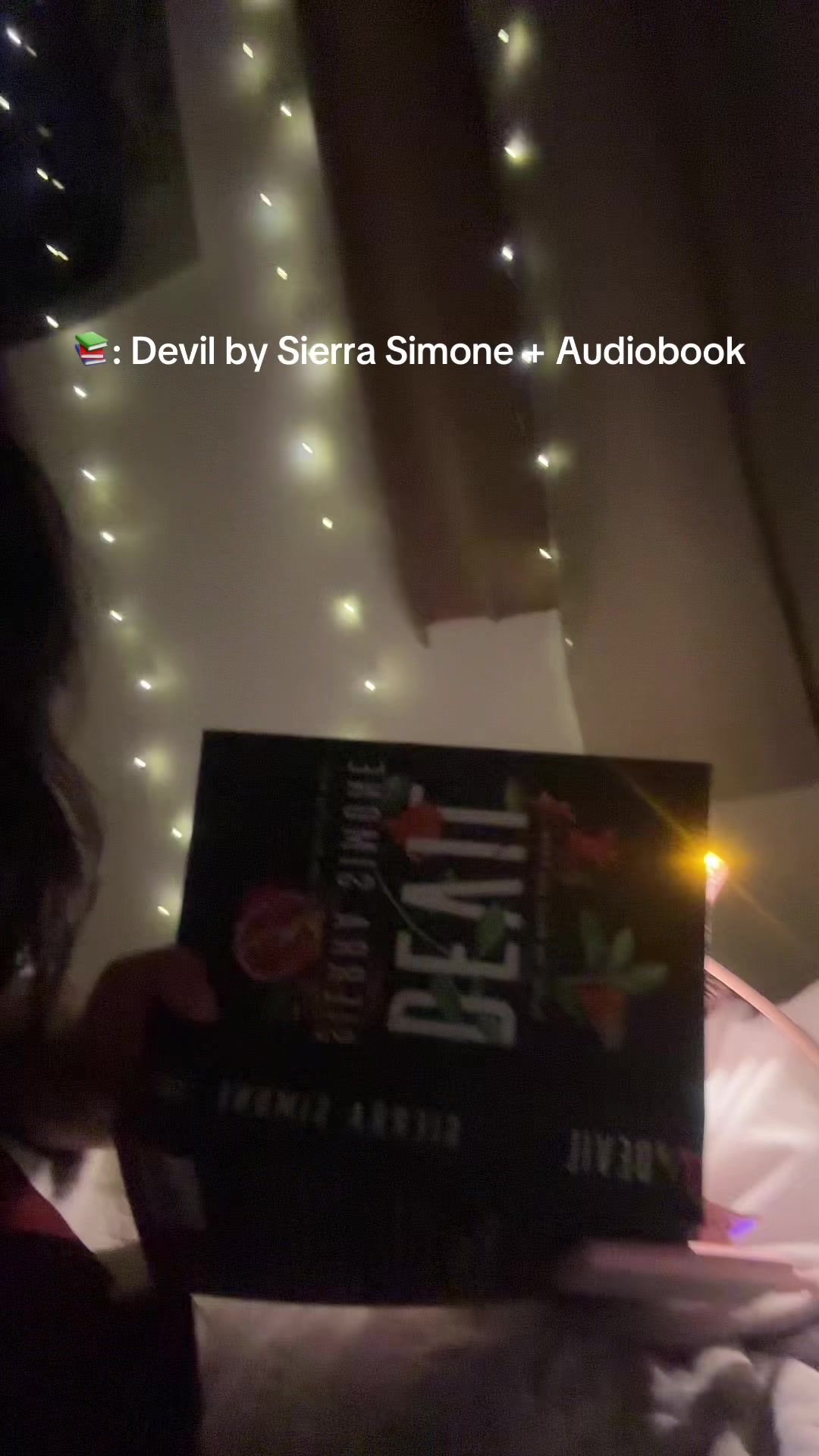 @nikkireadsncries
