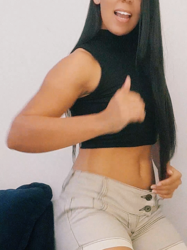 @larissaqueiroz