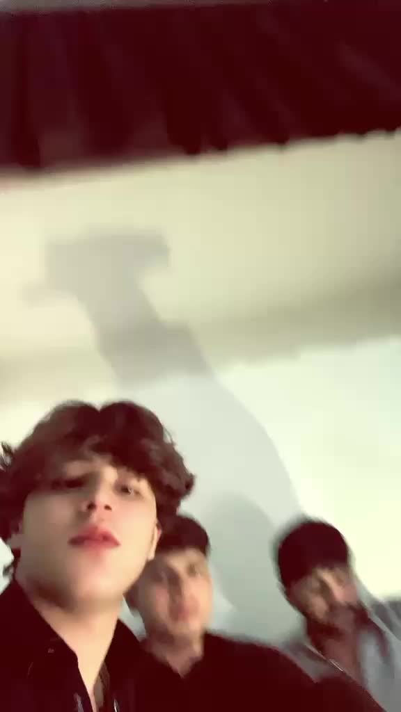 @N1inamkhan☠️🧤