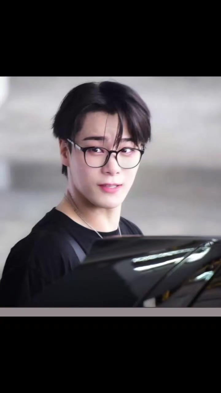 @Moon Bin K-pop oficial