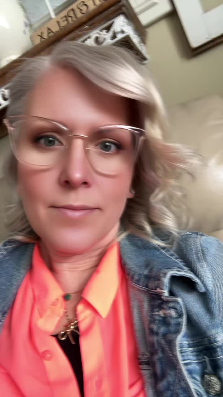 @BeccaBear