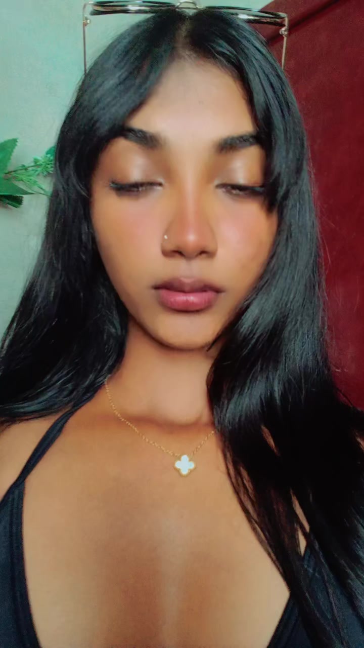@Nia