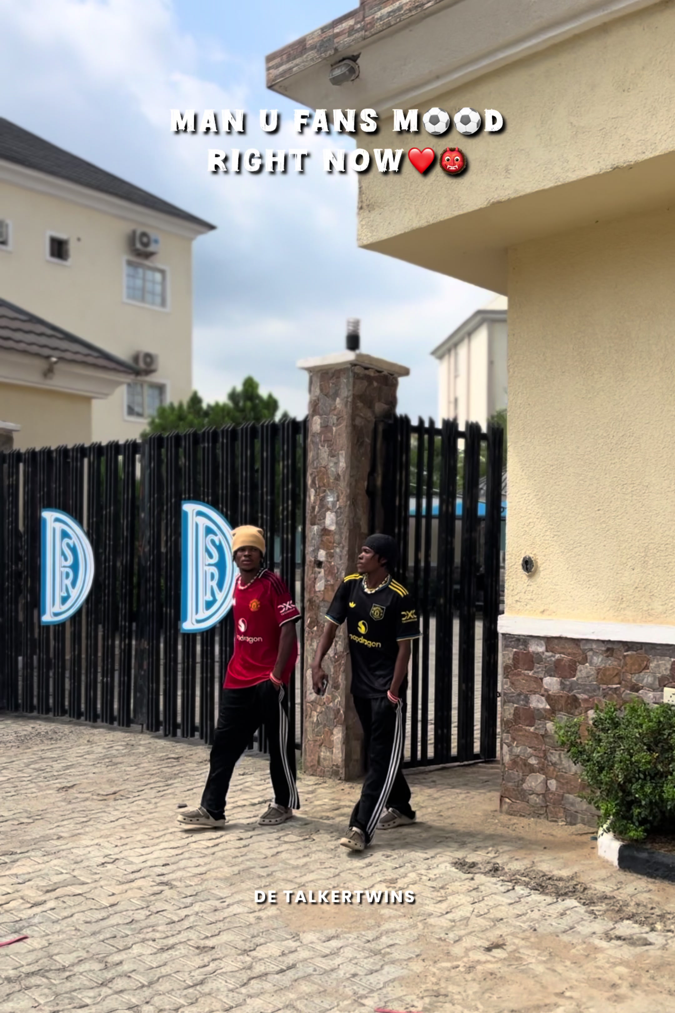 @TWINS ØF ABUJA🎒🌍