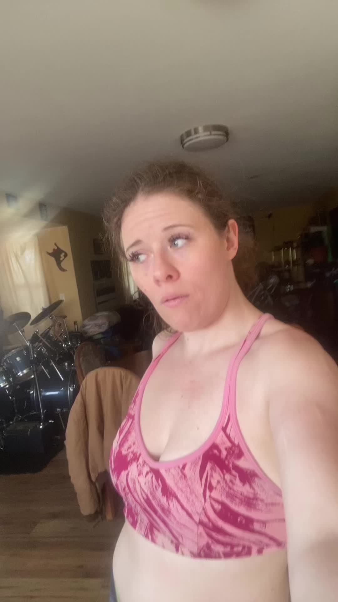 @Missiee 🇨🇦🫎