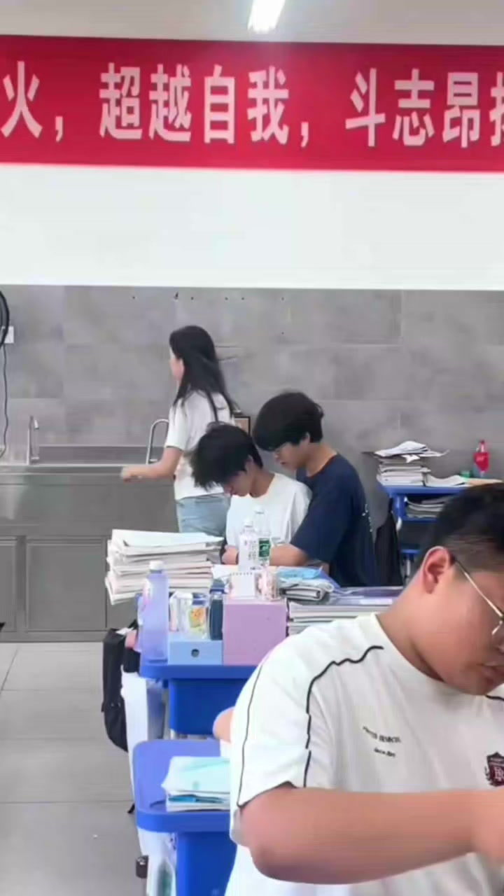 @晨 Cheng