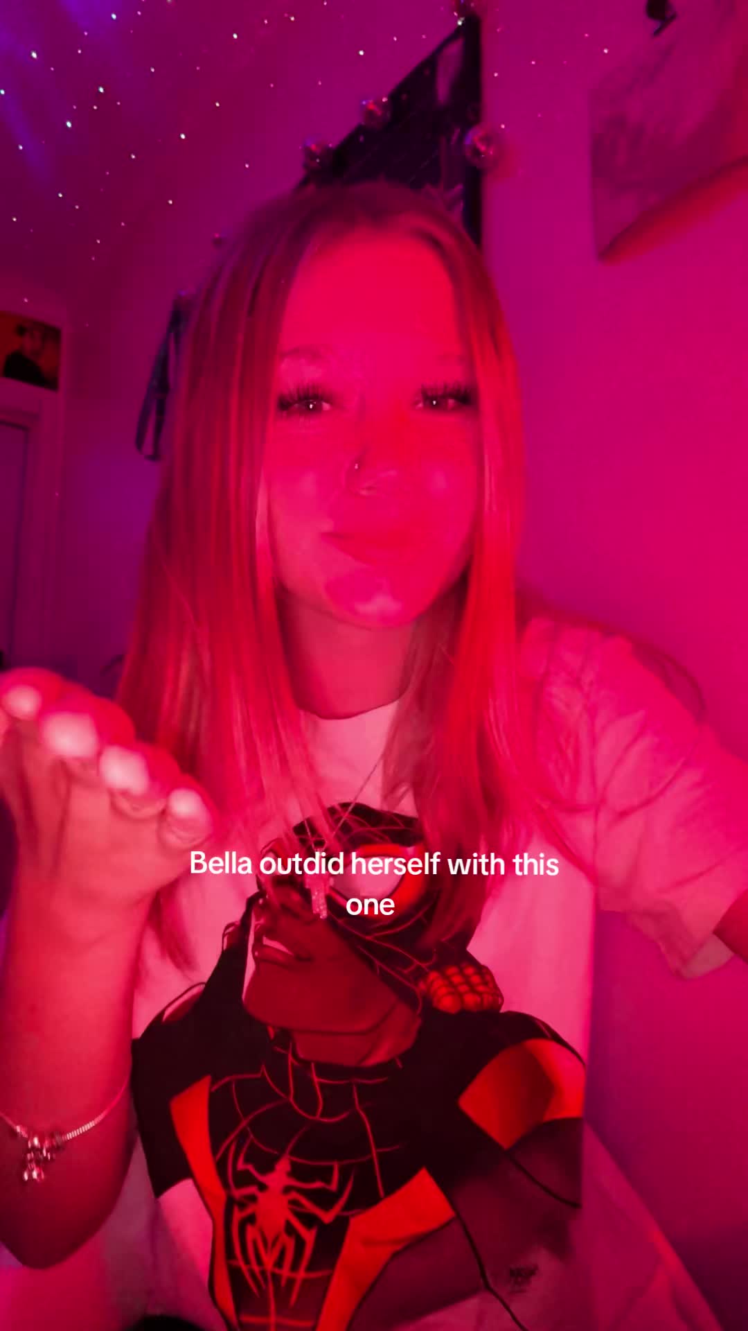 @ellaa🕸️