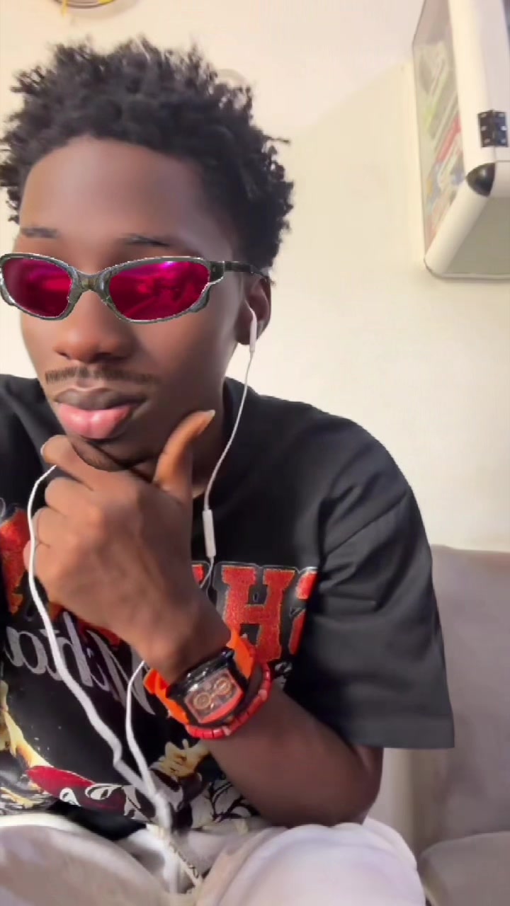 @MrGhana boy ❤️🙂&zwj;&harr;️🪽