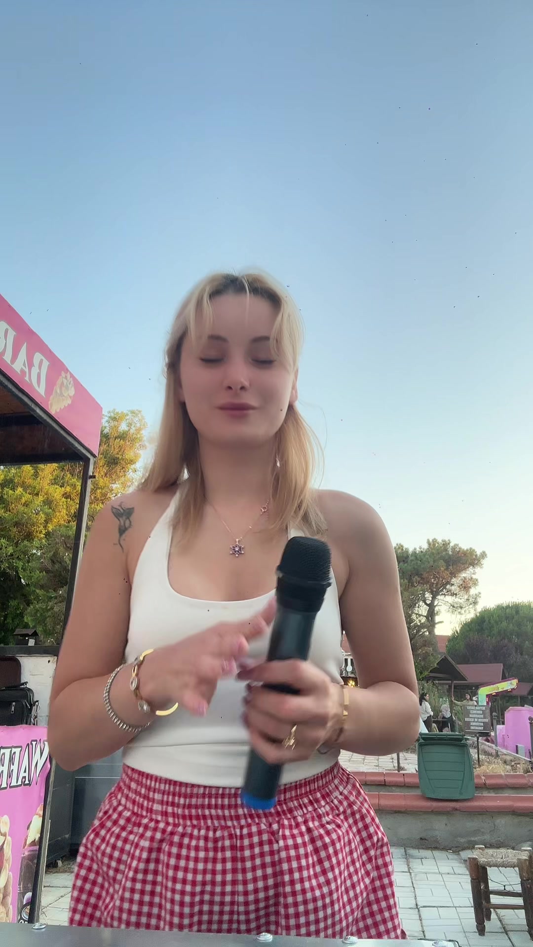 @_.guliistan
