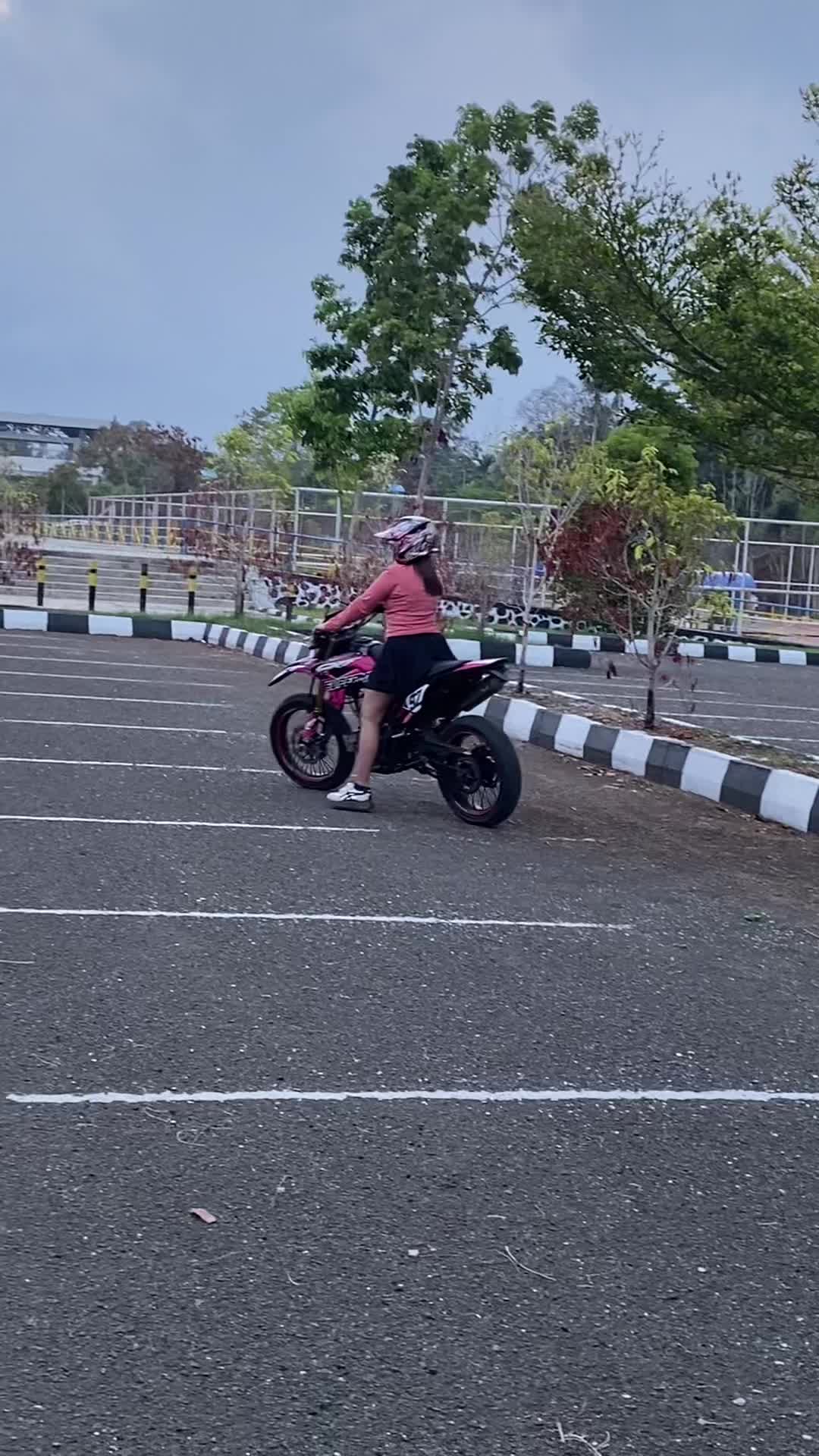 @Perempuan Tobelo