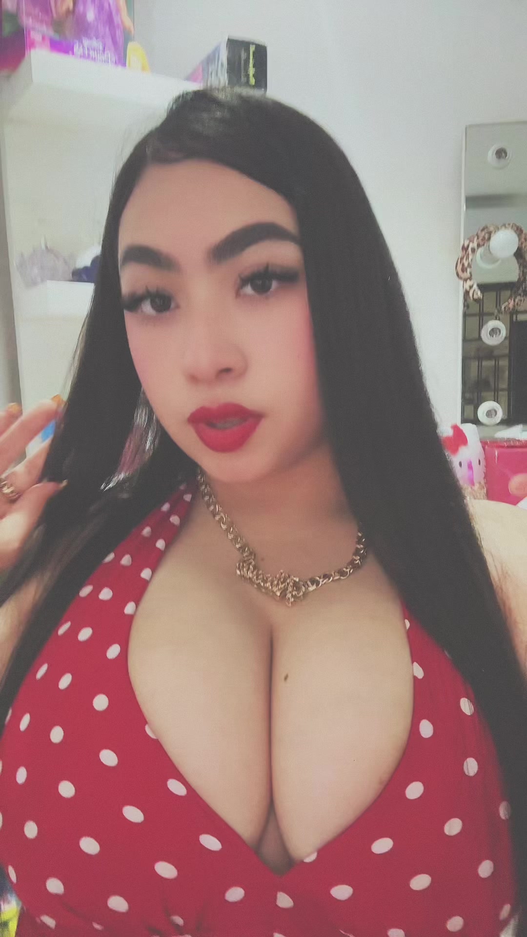 @𝓝★