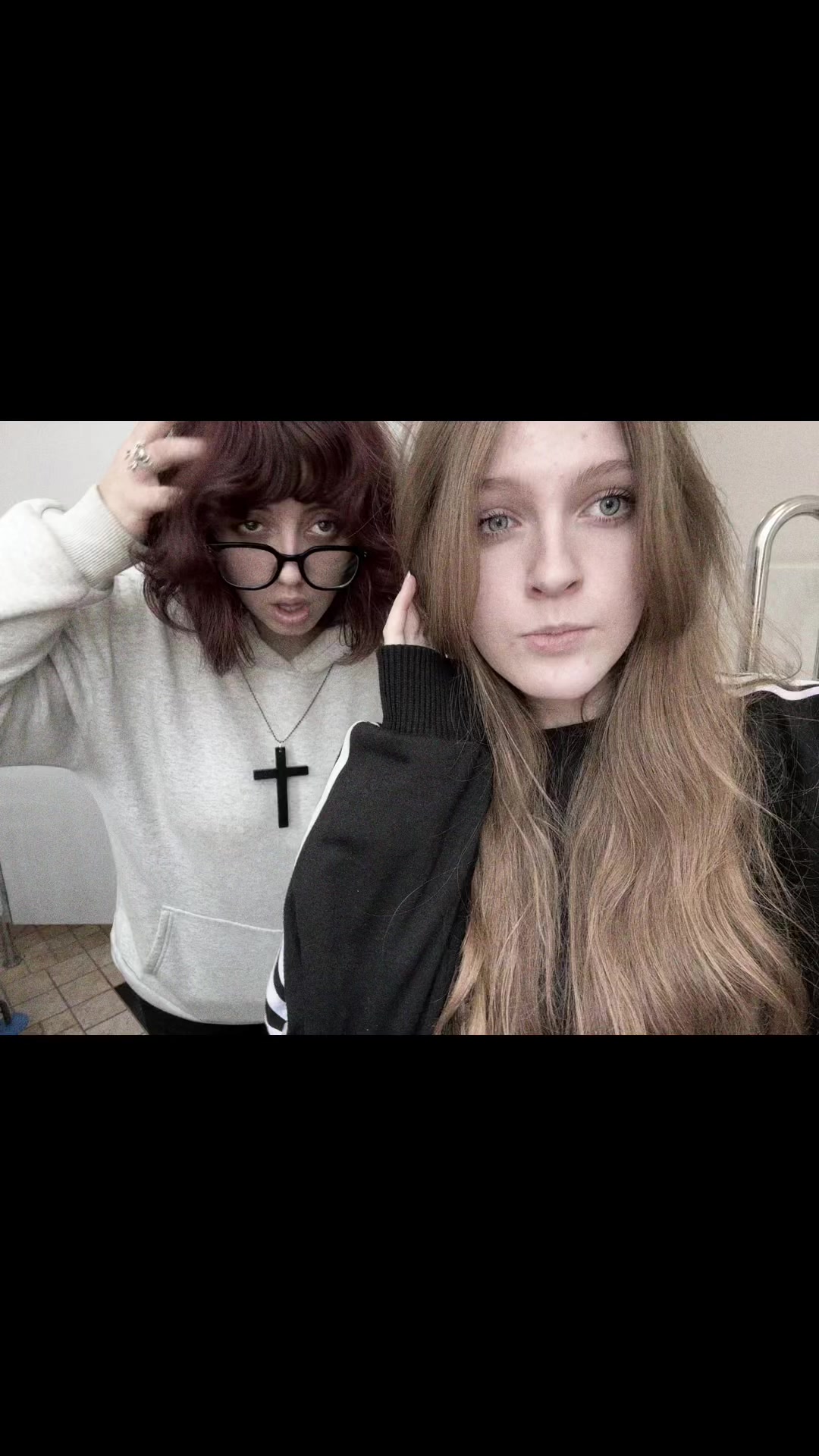 @элис
