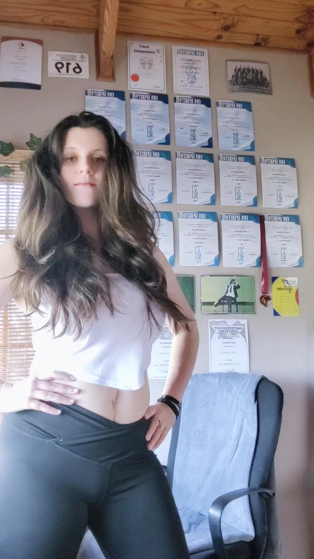 @not_bella