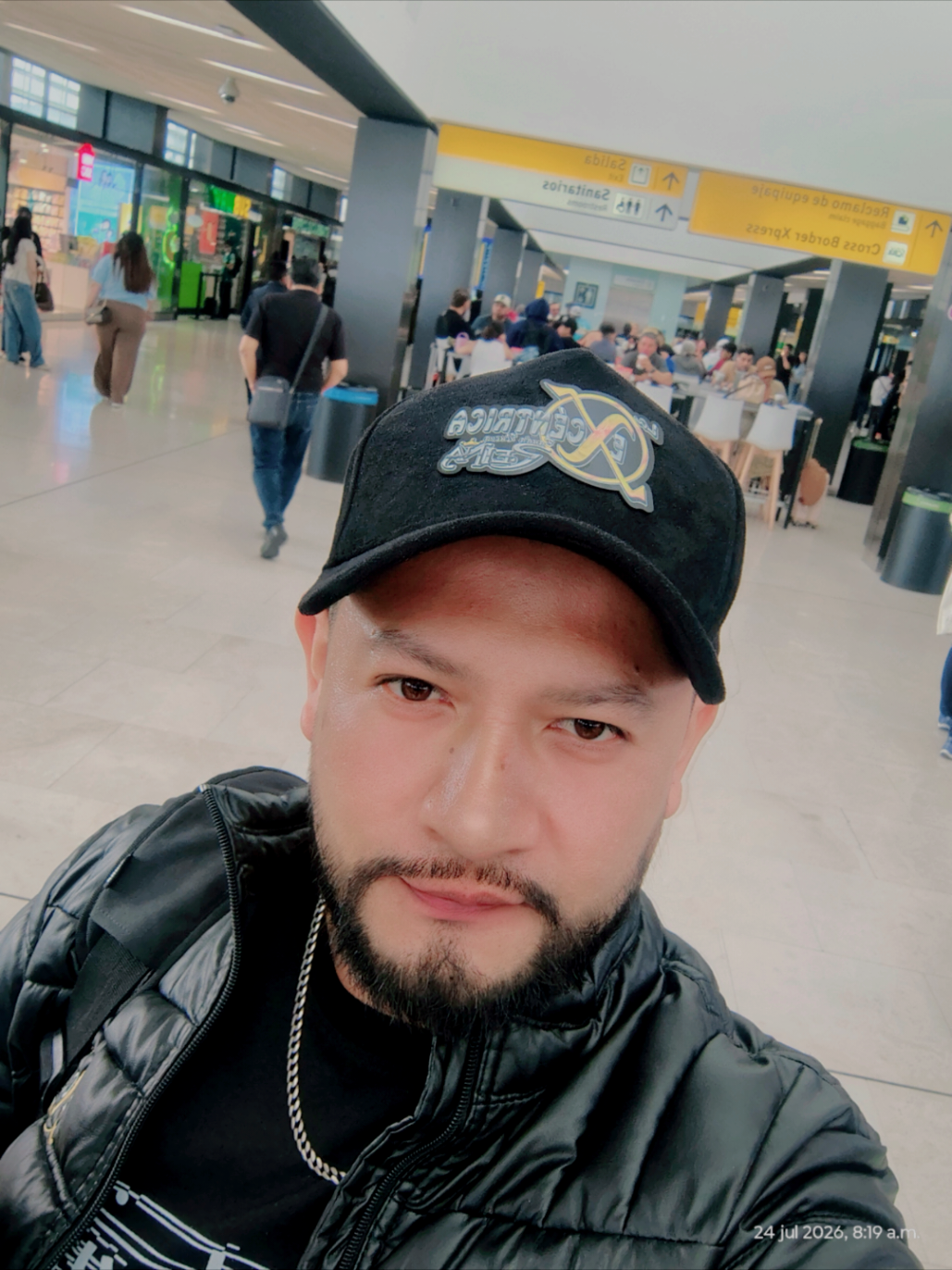 @Adán Martínez