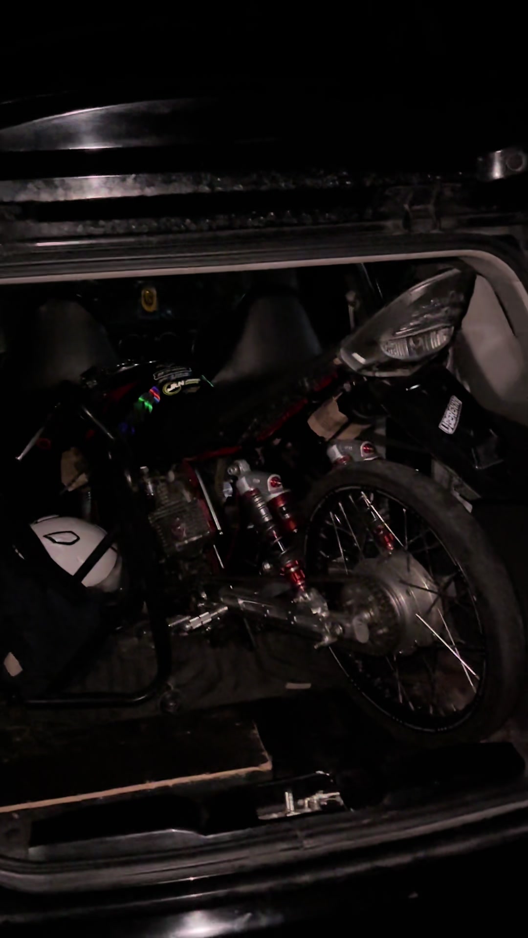 @๐ฌ๐๐๐๐๐๐๐ ๏ฃฟ