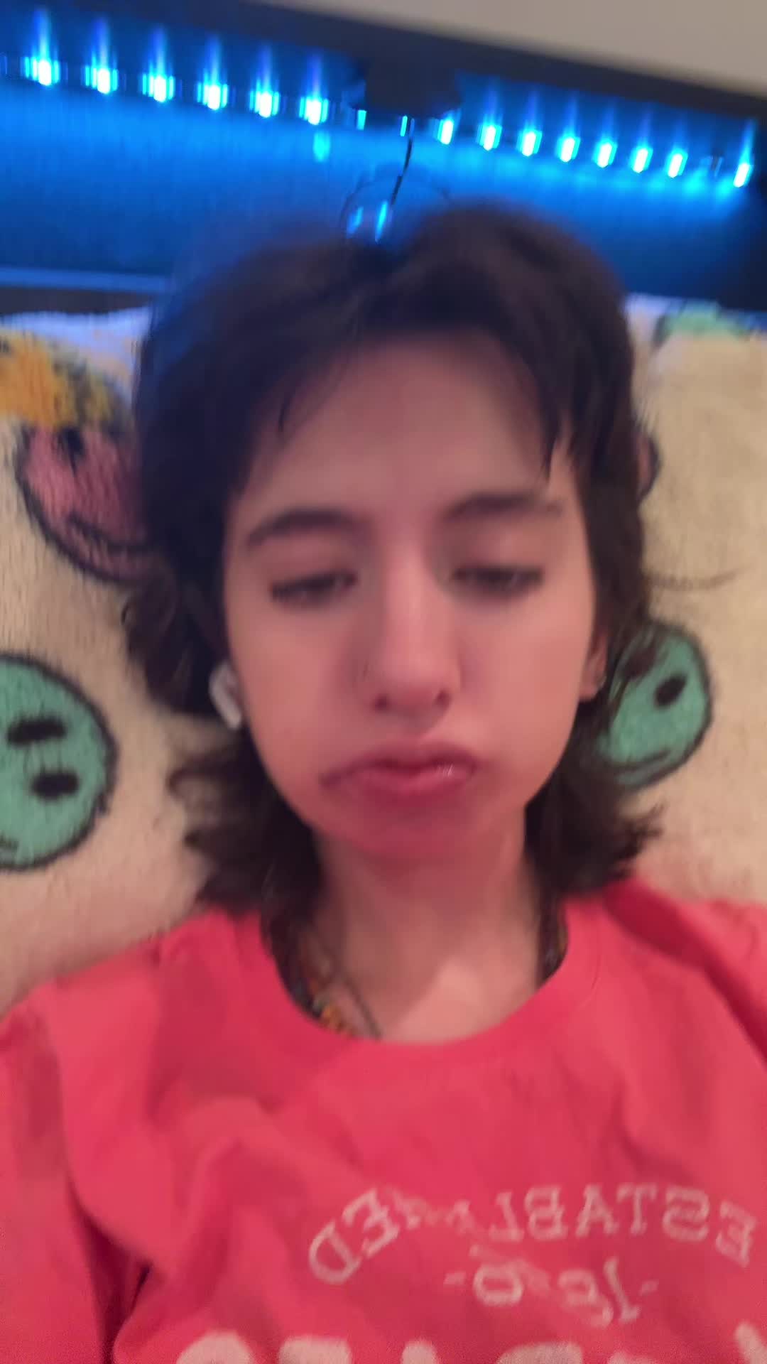@Ur favorite_brunette
