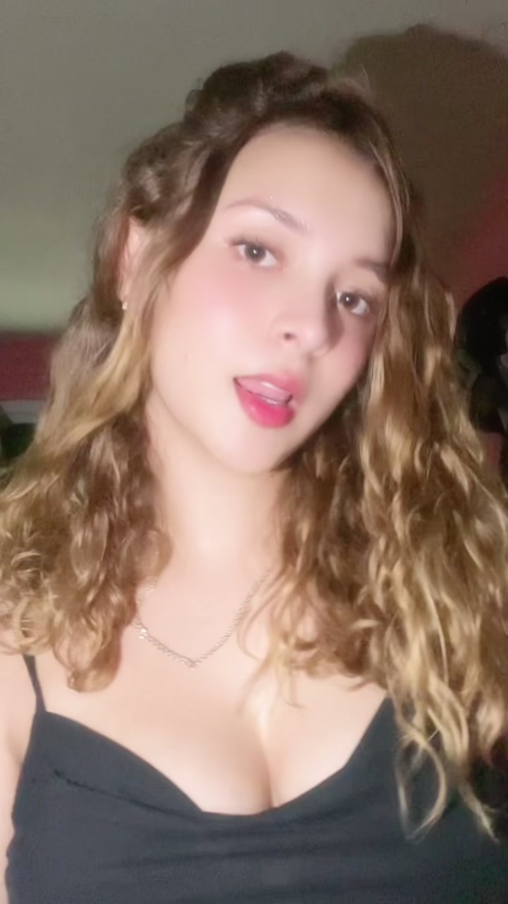 @Esther Morales💋