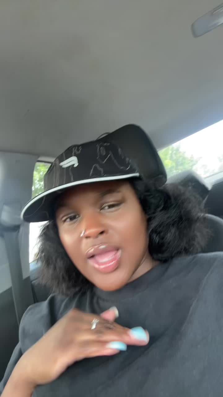 @azianyree